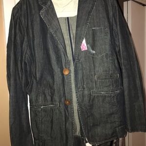 Hey loves, I’m seeking a Carol’s Denim jacket😊💙